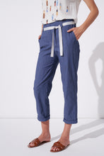 Load image into Gallery viewer, Feria Trousers

