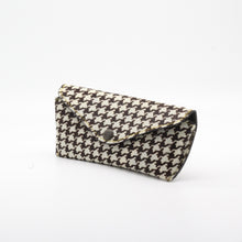 Load image into Gallery viewer, Nephele Daphne Abstract Glasses Case
