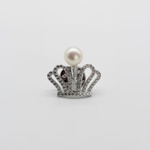 Load image into Gallery viewer, Nour London Small Crown &amp; Pearl Brooch
