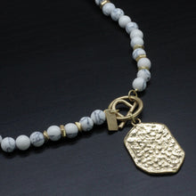Load image into Gallery viewer, Envy Necklace
