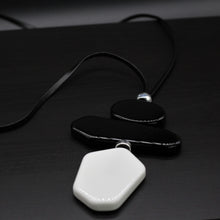 Load image into Gallery viewer, Envy Necklace
